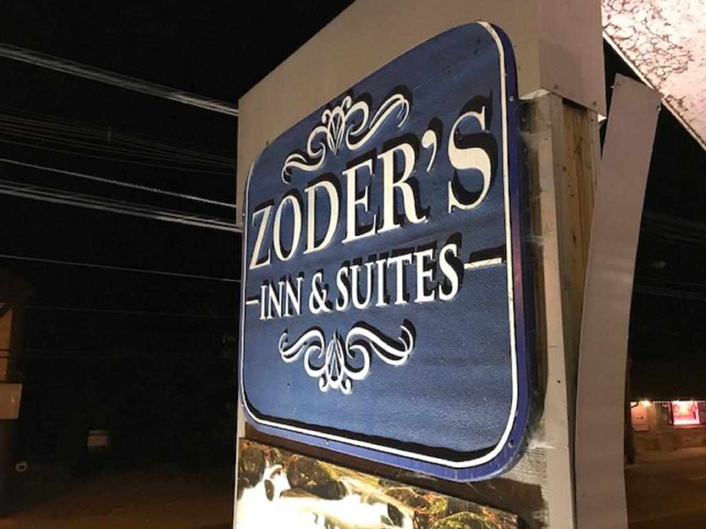 Zoders Inn&Suites Gatlinburg Exterior foto