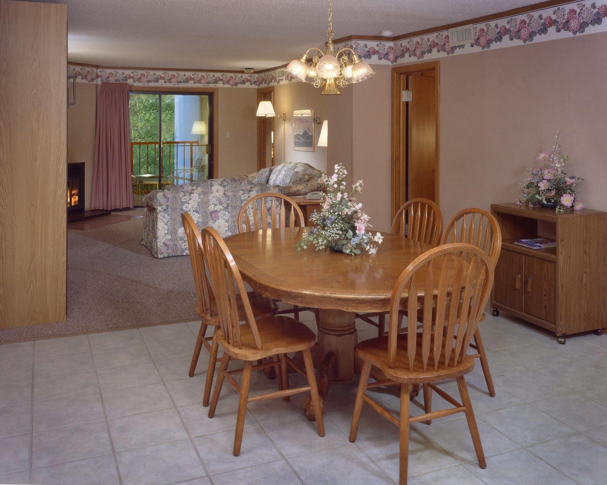 Zoders Inn&Suites Gatlinburg Zimmer foto